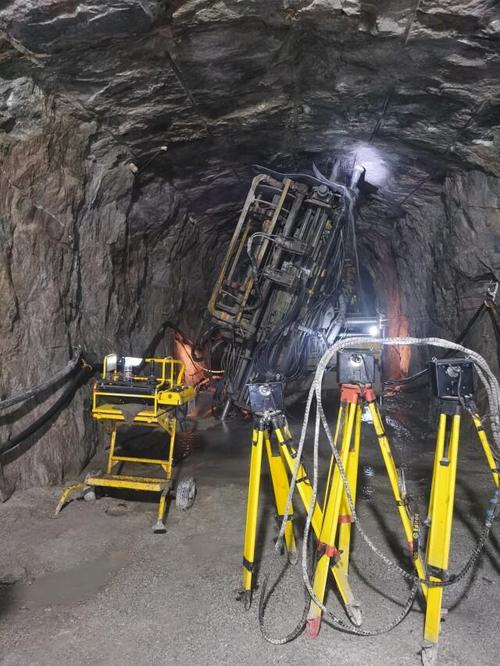 湖南非煤矿山智能化建设加速 危险岗位,机器上